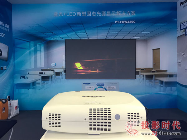 IM体育多光源体系：通过福州教育展看日系投影的新方向(图3)